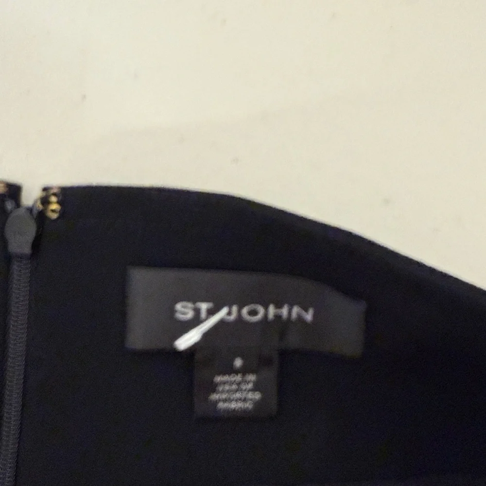 St John Women’s Santana Skirt size 8
